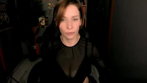 Snapshot of dakota_shelton chatting on 04.27.26 Dakota online show from 04.27.26