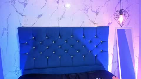 dakotaa_johnson online show from 04.21.26