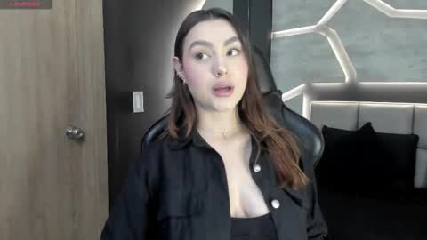 Snapshot of dakotarussell_ chatting on 01.05.26 Dakota online show from 01.05.26