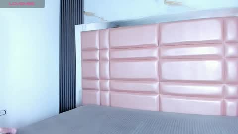 dakotastarkx online show from 12.18.25