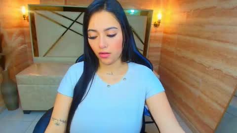 Snapshot of dakotha_v chatting on 01.08.26 Dakotha online show from 01.08.26