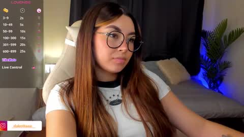 dakottaa__ online show from 09.24.25