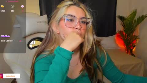 dakottaa__ online show from 06.06.26