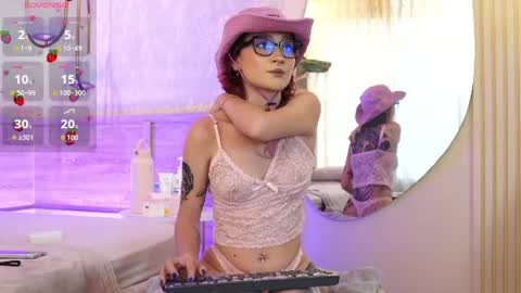 Snapshot of dalahia_rush chatting on 07.18.26 Dalia online show from 07.18.26