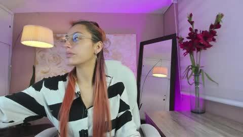 Snapshot of dalia_garrett chatting on 01.20.25 Dalia online show from 01.20.25