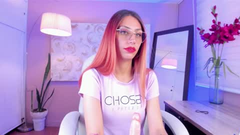 Snapshot of dalia_garrett chatting on 01.22.25 Dalia online show from 01.22.25