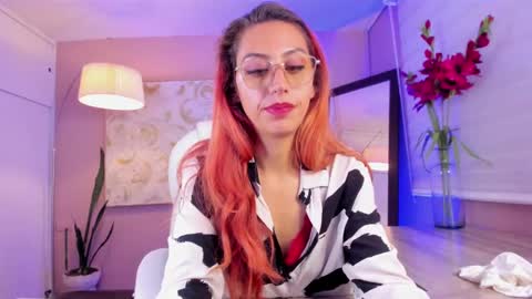 Snapshot of dalia_garrett chatting on 01.25.25 Dalia online show from 01.25.25