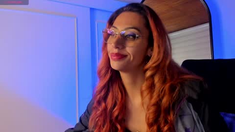 Snapshot of dalia_garrett chatting on 01.30.25 Dalia online show from 01.30.25