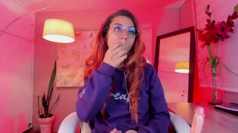 Snapshot of dalia_garrett chatting on 02.01.25 Dalia online show from 02.01.25