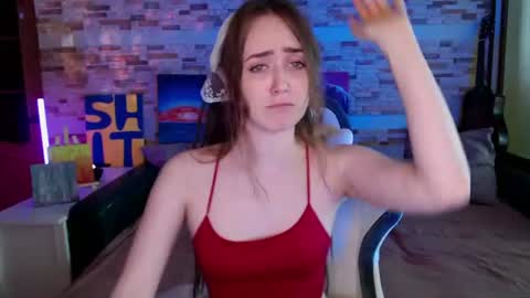Snapshot of dalia_peach chatting on 06.18.26 Dalia online show from 06.18.26