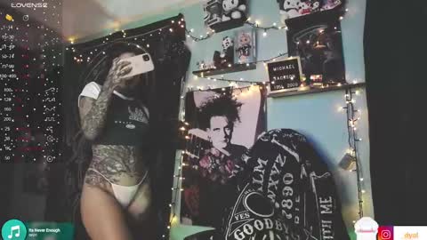 dalia_vorhees online show from 01.06.25