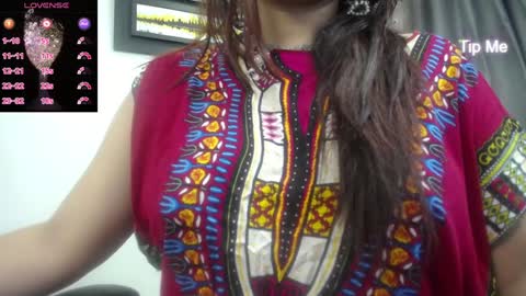 Snapshot of daliadubey chatting on 01.15.25 dalia dubey online show from 01.15.25
