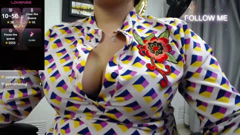 Snapshot of daliadubey chatting on 01.18.25 dalia dubey online show from 01.18.25