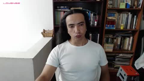 Snapshot of daliygala chatting on 12.27.24 JamesDali online show from 12.27.24
