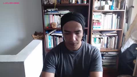 Snapshot of daliygala chatting on 01.04.25 JamesDali online show from 01.04.25