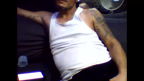 Snapshot of dallaslove23 chatting on 11.21.25 dallaslove23 online show from 11.21.25