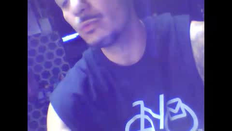 Snapshot of dallaslove23 chatting on 12.01.25 dallaslove23 online show from 12.01.25