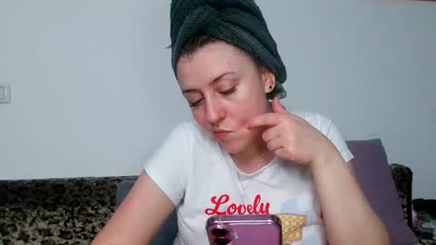 Snapshot of dalyana22 chatting on 05.22.26 Maria online show from 05.22.26