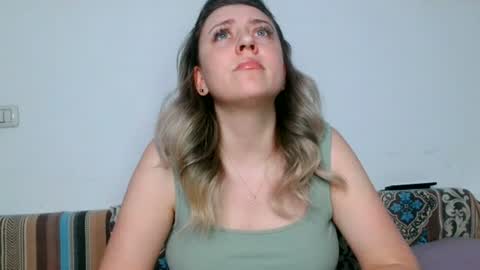 Snapshot of dalyana22 chatting on 06.12.26 Maria online show from 06.12.26