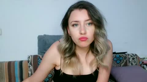 Snapshot of dalyana22 chatting on 06.13.26 Maria online show from 06.13.26