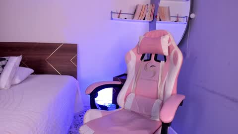 Dalyla online show from 01.06.25