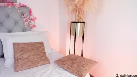 Dalyla online show from 11.21.25