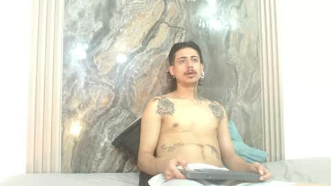 damian_and_camerum online show from 04.19.26