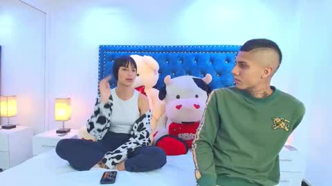 DAMIAN AND ROXANNE.  online show from 09.20.25