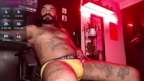 Snapshot of damian_darkside_ chatting on 12.27.24 Damian online show from 12.27.24