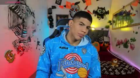 Damian online show from 10.20.25