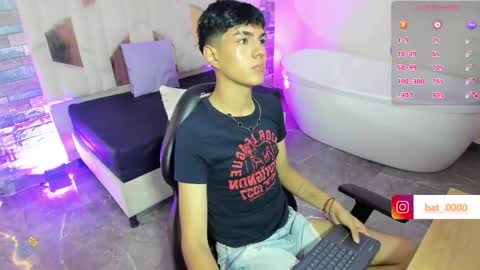 Snapshot of damian_tay chatting on 04.28.26 damian_tay online show from 04.28.26