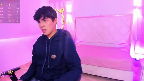 Snapshot of damian_tay1 chatting on 07.21.26 damian_tay1 online show from 07.21.26