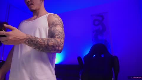 insta damn8   --------  online show from 12.04.24