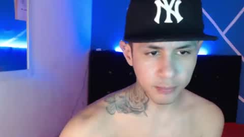 damiansexyboy69 online show from 11.20.25