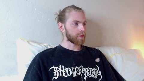 Snapshot of damien_diamond chatting on 01.05.25 damien_diamond online show from 01.05.25