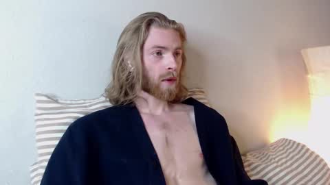 Snapshot of damien_diamond chatting on 03.06.25 damien_diamond online show from 03.06.25