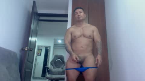 Snapshot of dammuscle chatting on 06.05.26 dammuscle online show from 06.05.26