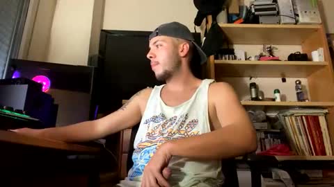 Snapshot of damncore chatting on 10.09.25 damncore online show from 10.09.25