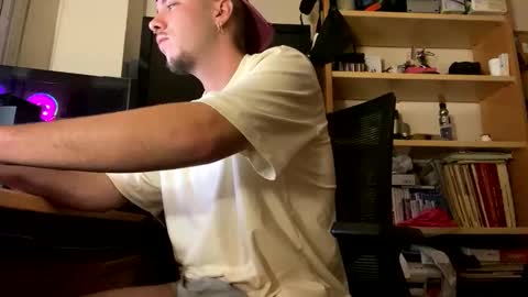 Snapshot of damncore chatting on 10.11.25 damncore online show from 10.11.25