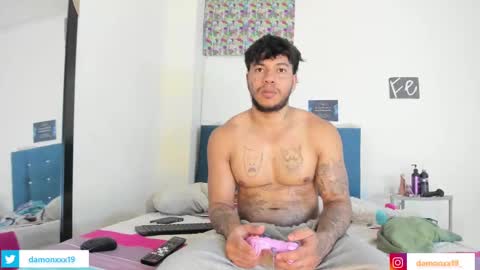 Snapshot of damonxxx1 chatting on 01.31.25 Damon online show from 01.31.25