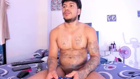 Snapshot of damonxxx1 chatting on 02.14.25 Damon online show from 02.14.25