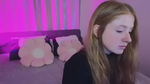 dan1ella_sun online show from 06.17.26