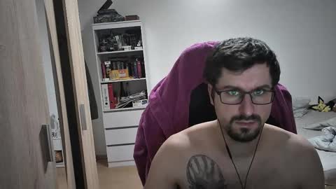 King Dan online show from 02.15.25