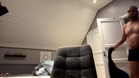 Snapshot of dan_the_man43 chatting on 11.18.25 dan_the_man43 online show from 11.18.25