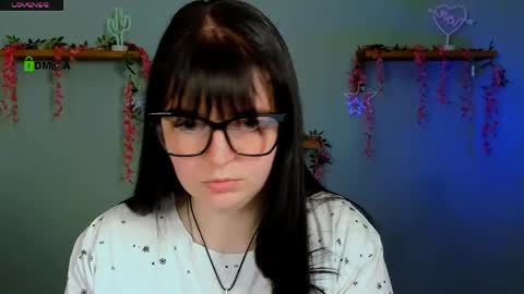 Snapshot of dana_cute1_ chatting on 05.13.26 dana_cute1_ online show from 05.13.26