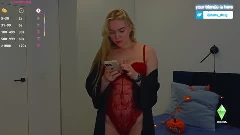 Snapshot of dana_love0 chatting on 10.13.25 Dana online show from 10.13.25