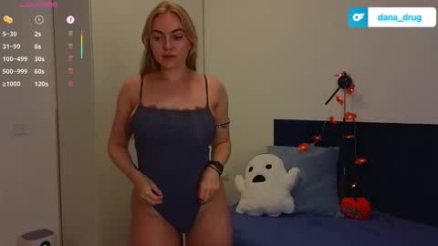 Snapshot of dana_love0 chatting on 10.26.25 Dana online show from 10.26.25