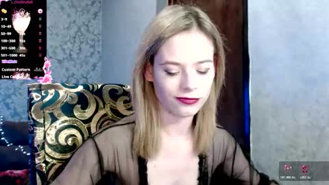 Dana SmileX online show from 12.21.25