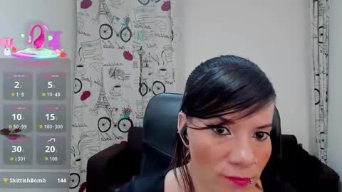 Danaa Rey online show from 10.29.25