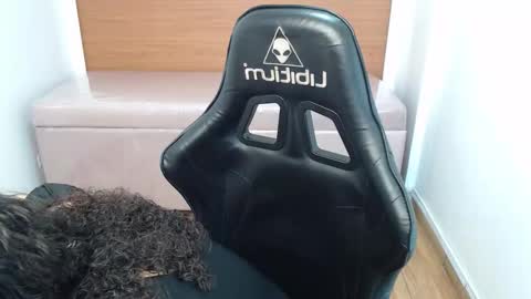 Danatella  online show from 11.05.25